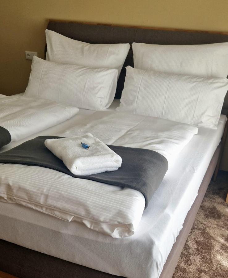 Hotel Rhin Inn Fehrbellin المظهر الخارجي الصورة