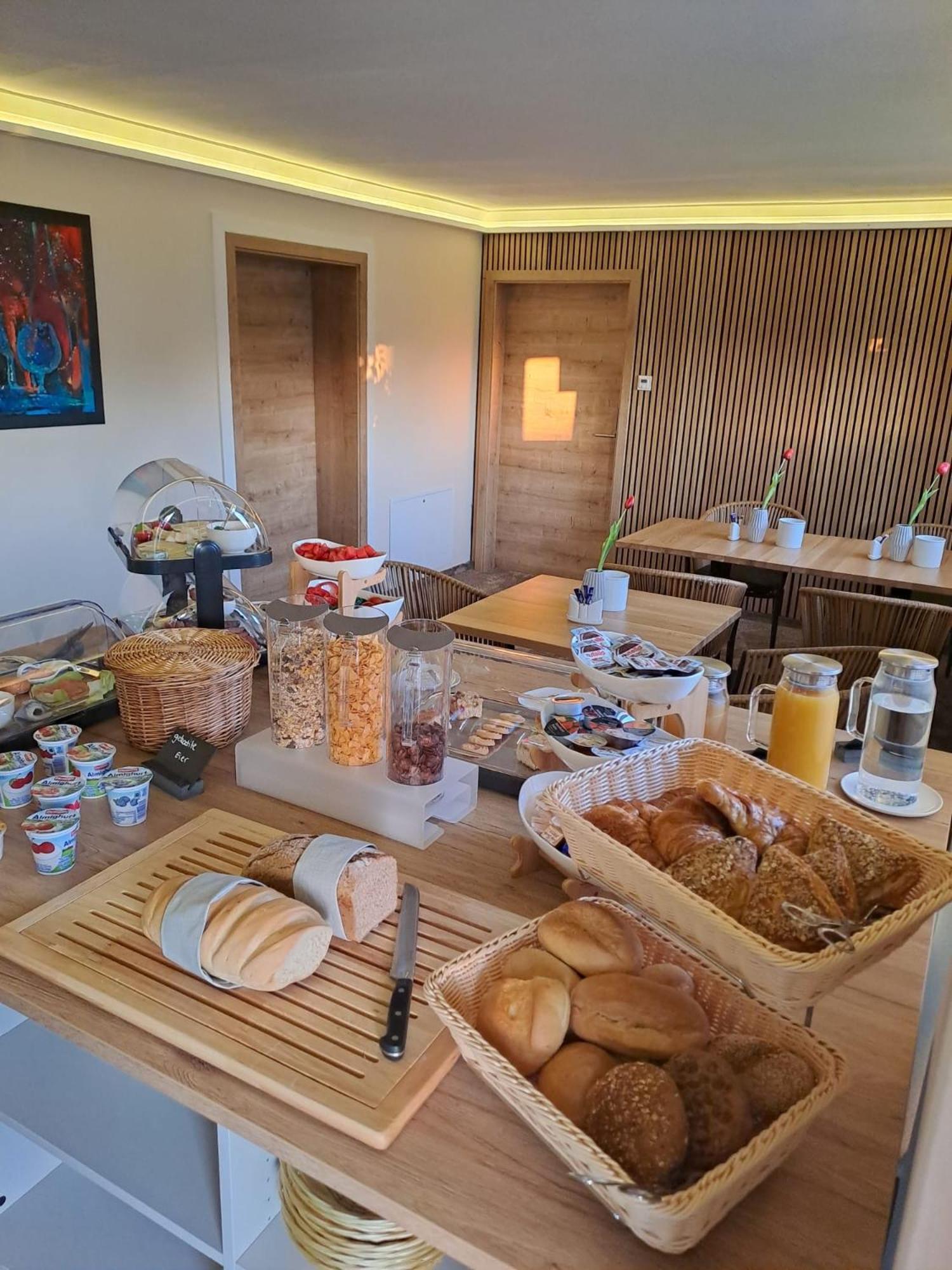 Hotel Rhin Inn Fehrbellin المظهر الخارجي الصورة